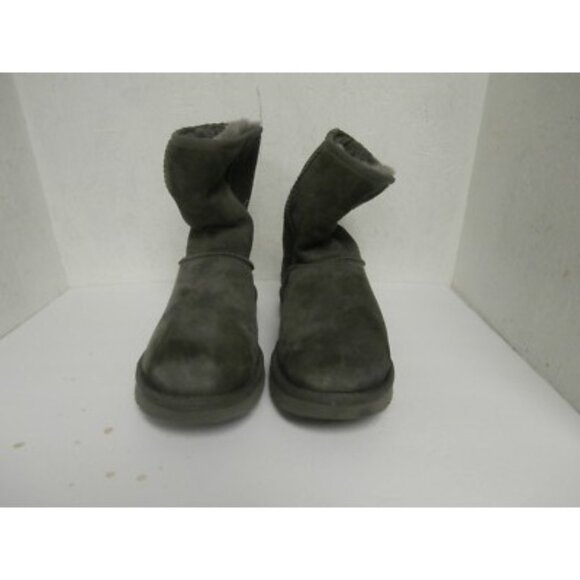 Ugg Women's 1016223 Classic ll Short Gray Size 8 USED!!! - Picture 2 of 6